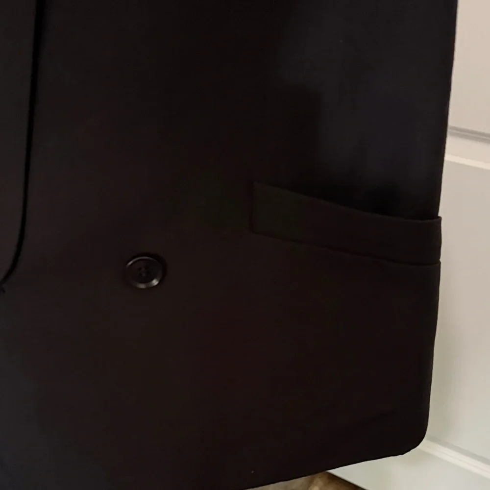 BCBGMaxAzria Black tuxedo Sleeveless Vest